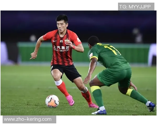 北京国安与上海上港的巅峰对决谁能在中超赛场上笑到最后